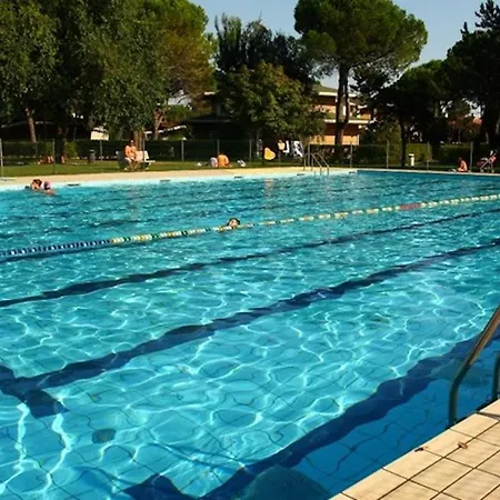 Apartment Enjoy A With Pool, Garden And Fireplace