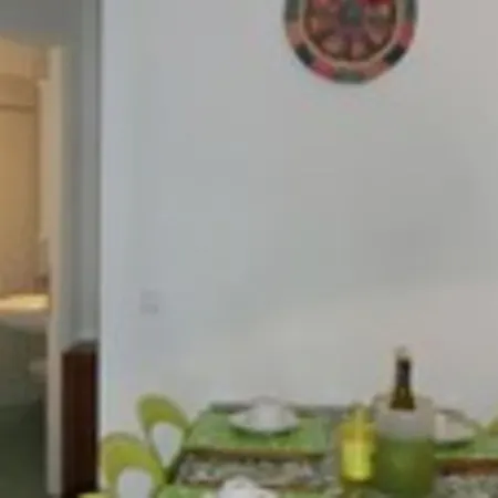 Enjoy A With Pool, Garden And Fireplace Apartment