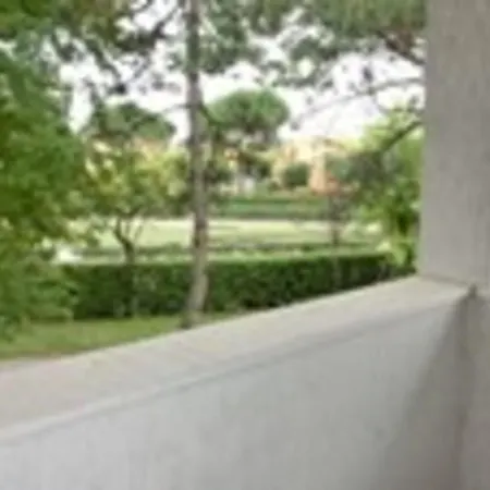 Enjoy A With Pool, Garden And Fireplace *