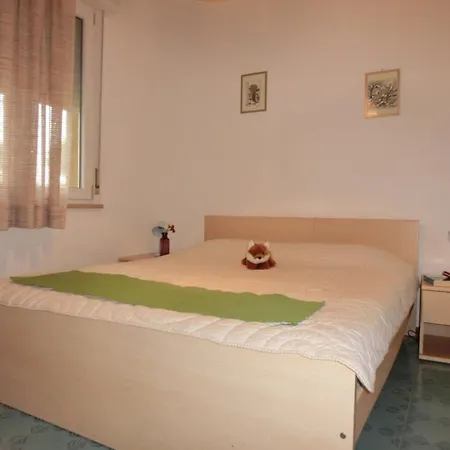 Apartamento With Pool, Garden And Fireplace *